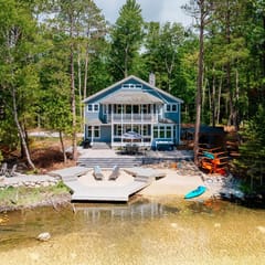 Hottub After Dune Delight | 5BR Home | River | Kayaks | Beaches
