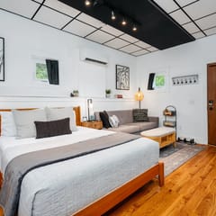 L Studio | Close to Downtown | Beaches | Wineries