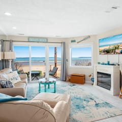 Coastal Serenity 108 |Beachfront Condo |Near Downtown