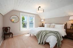 Northern Sky Cottages | 8BR | 4BA | 2 Hot Tubs | Game Shed & Private Yard