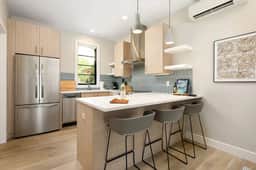 Hamilton Place | Lakestone Building 6BR | Near Downtown + Trails - Image 5