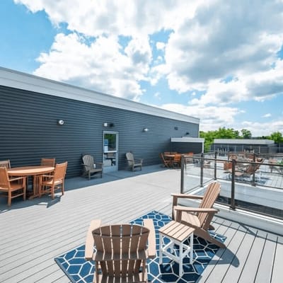 The Nook 8 | 2BR | Rooftop Patio | Downtown