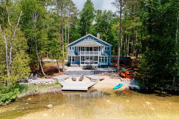 Hottub After Dune Delight | 5BR Home | River | Kayaks | Beaches - Image 1