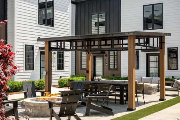 Hamilton Place | Bayside 2BR | Near Downtown Beaches - Image 1