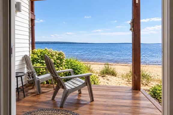 Bay Breeze 107 | Beachfront Condo | Near Downtown & Tart Trail - Image 1
