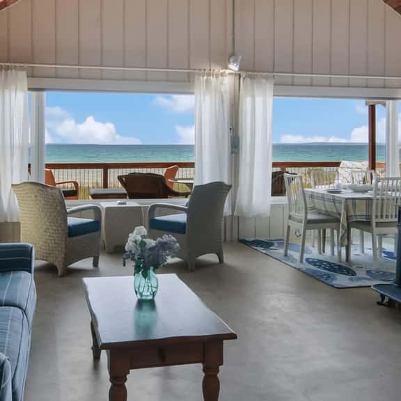 Boona Vista|Lake Michigan Beach Front Cottage - Image 1