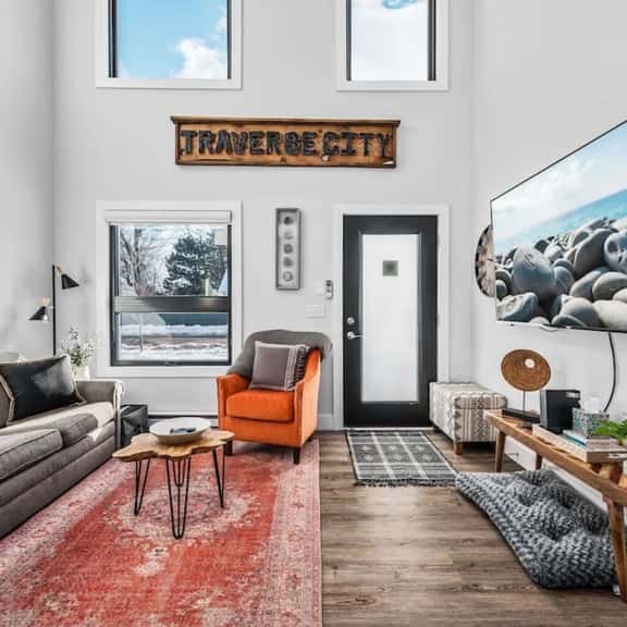Stella Boona | 1BD Loft Condo | Walk to TART Trail - Image 1