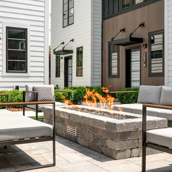 Hamilton Place | Lakestone Building 4BR | Near Downtown + Trails - Image 1