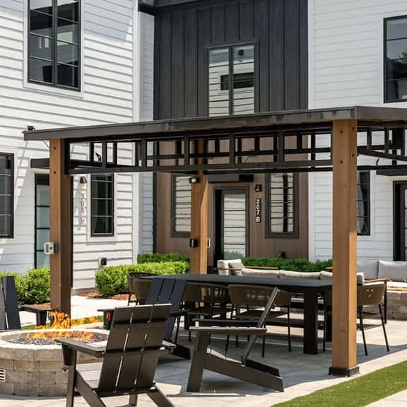 Hamilton Place | Bayside 2BR | Near Downtown Beaches - Image 1