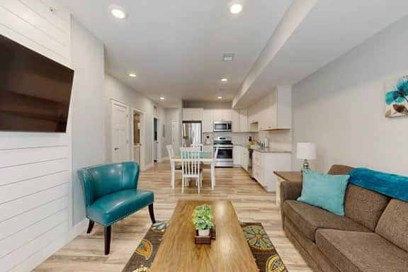 The Cove 5 | 2BR | Rooftop Patio | Downtown - Image 3