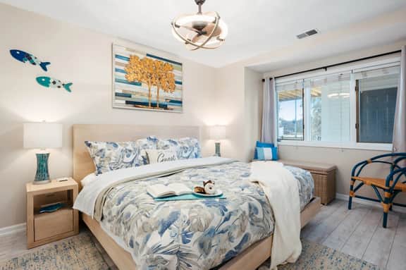 Coastal Serenity 108 |Beachfront Condo |Near Downtown - Image 2