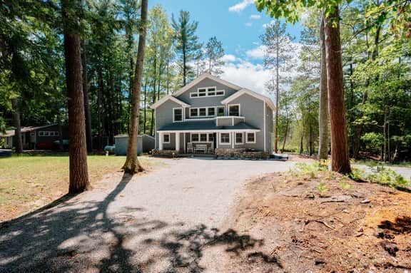 Hottub After Dune Delight | 5BR Home | River | Kayaks | Beaches - Image 5