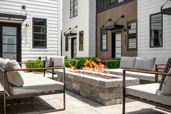 Hamilton Place | Lakestone Building 6BR | Near Downtown + Trails - Image 1